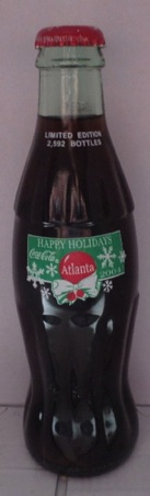 2004-1723 € 20,00 Happy holidays Atlanta 2004 groene vak met rood rondje sneeuwvlokjes.jpeg